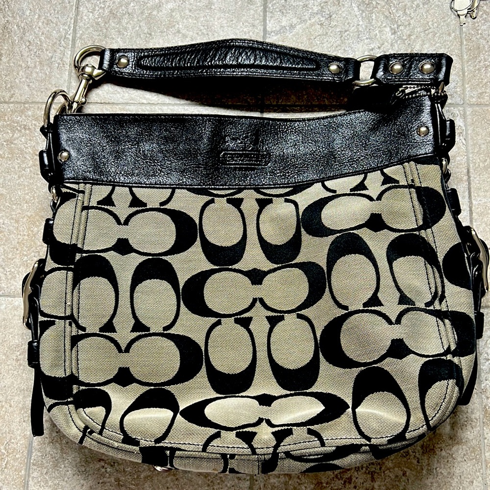 Beautiful original COACH bag!